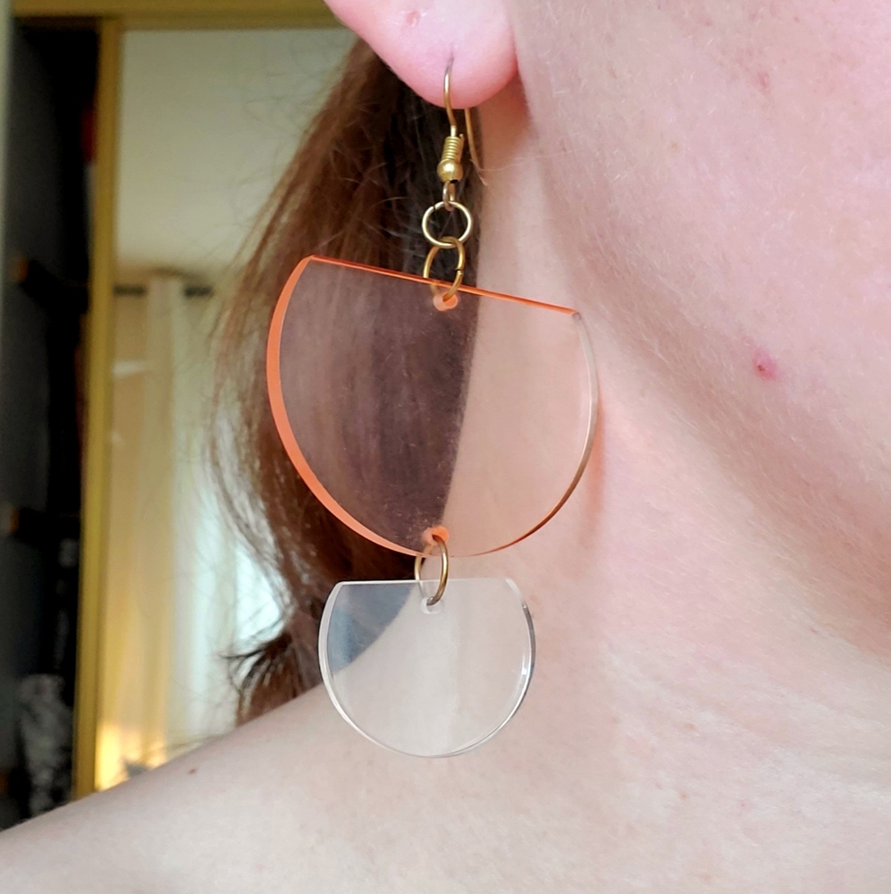Peachy mod geometric earrings